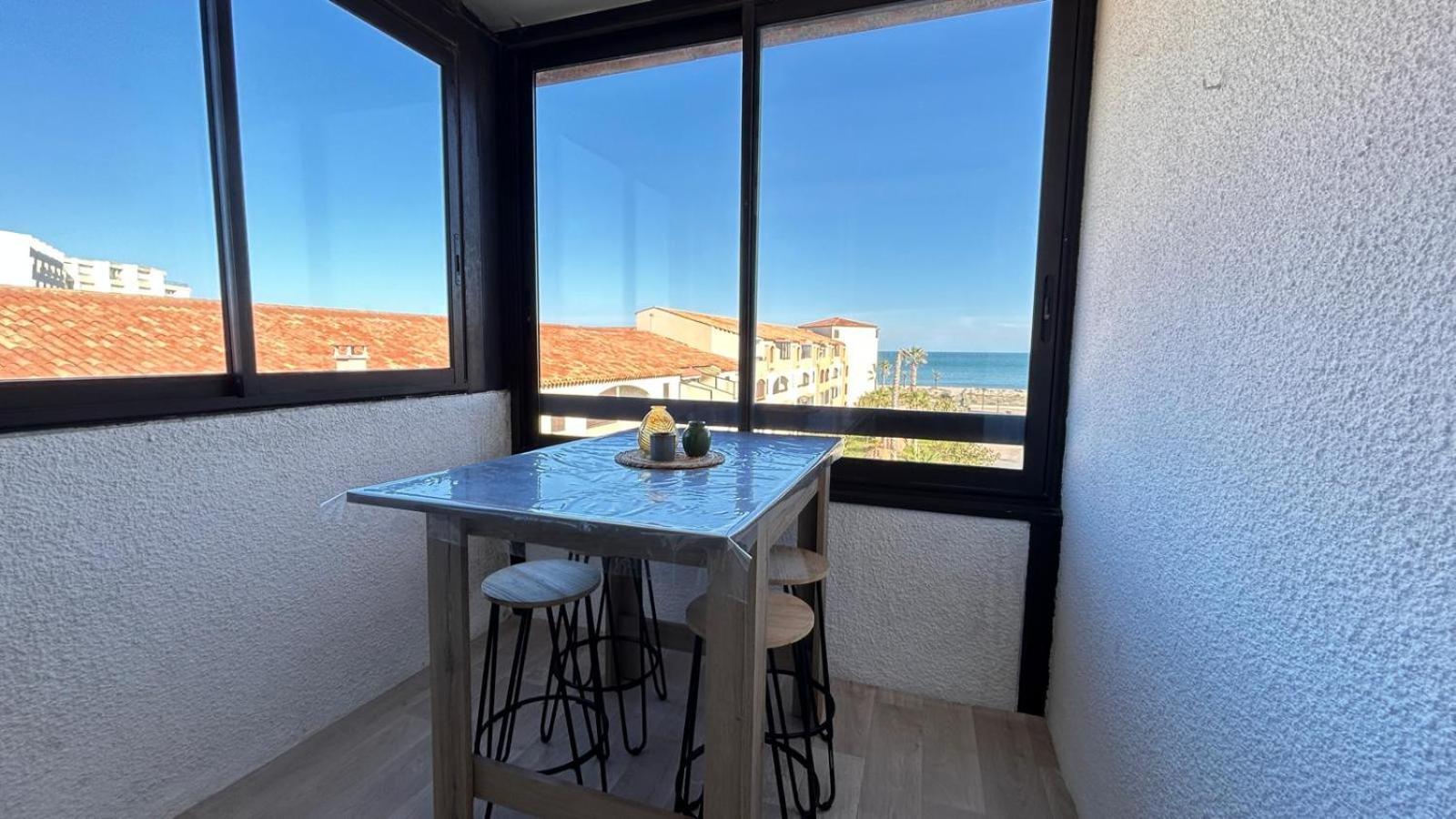 Appartement Le Barcares Avec Vue Sur Mer De Type T2 Location Arrivee A Partir De 15H Depart Maximum A 11H Location Du Samedi Au Samedi Juillet Et Aout Exteriör bild